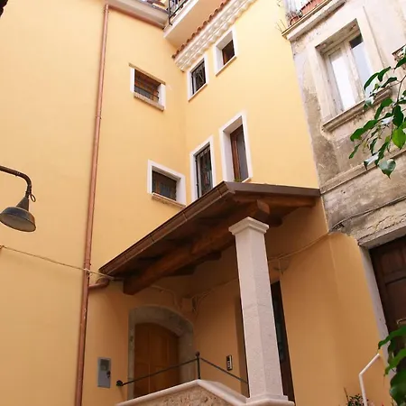 Da Conte Al Vicoletto 3* Fondi